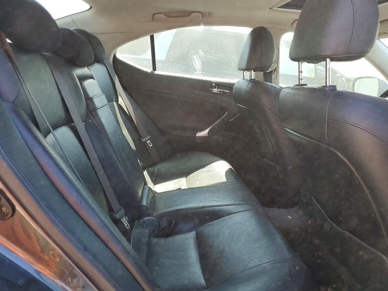 2006 LEXUS IS