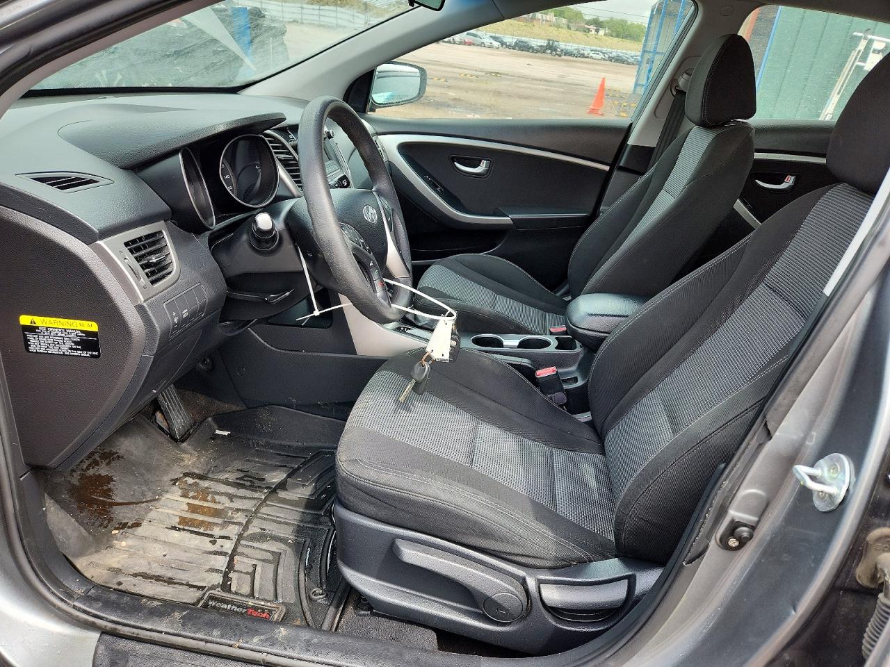 2017 HYUNDAI ELANTRA