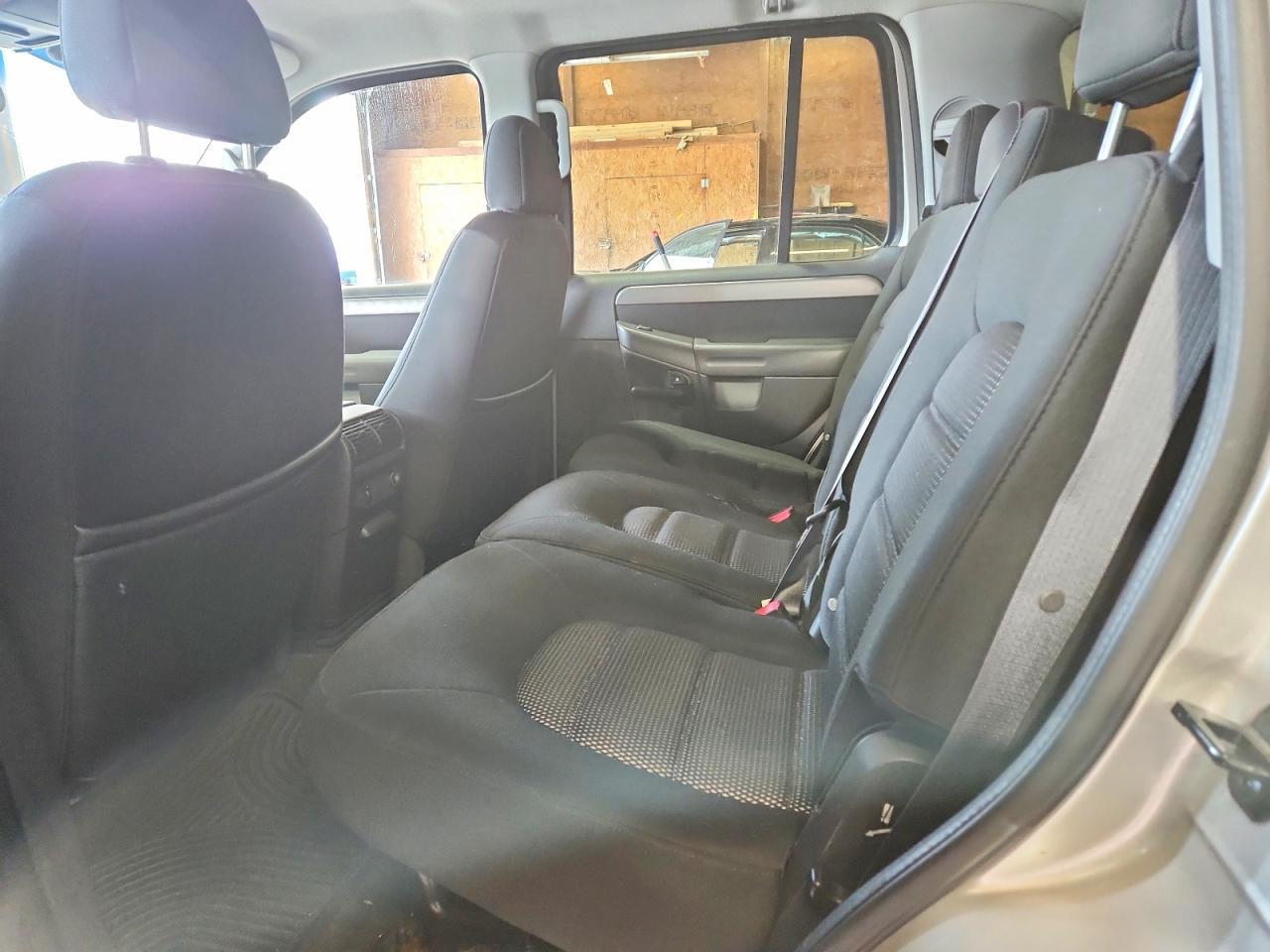 2004 FORD EXPLORER