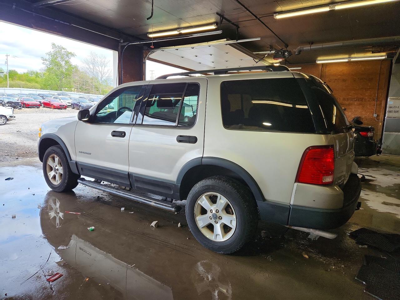 2004 FORD EXPLORER