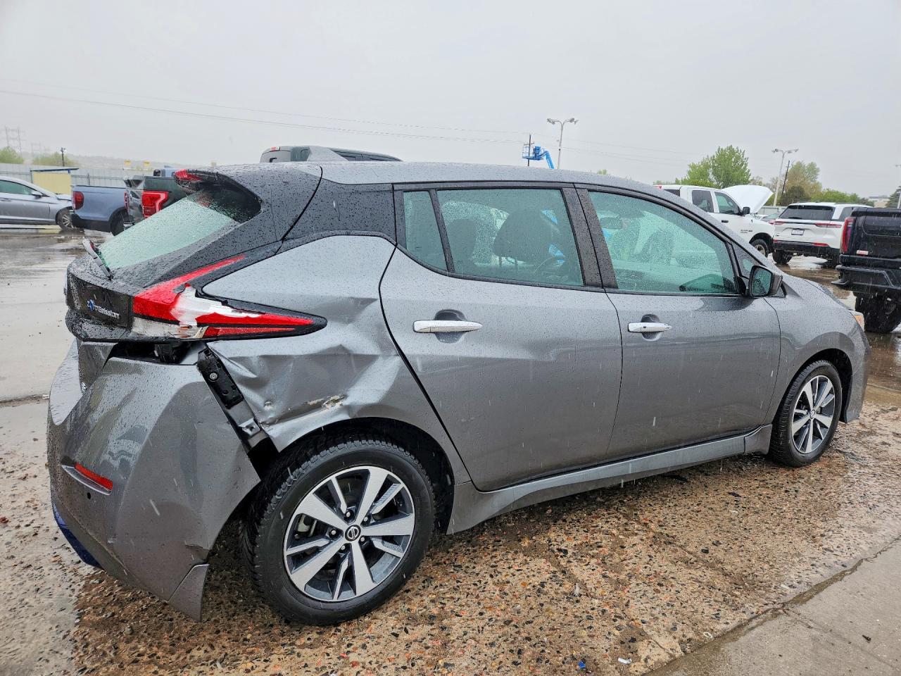 2020 NISSAN LEAF
