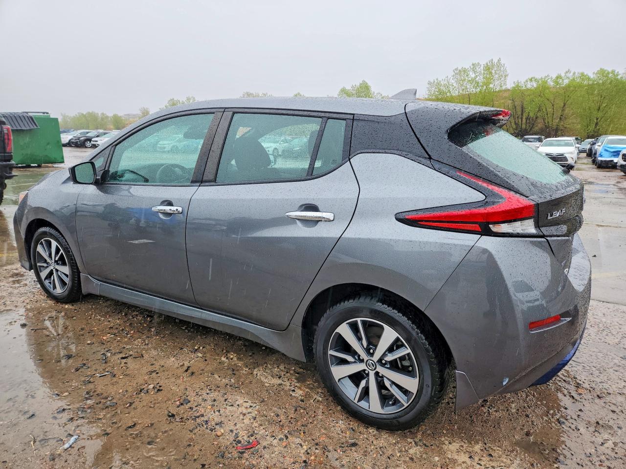 2020 NISSAN LEAF