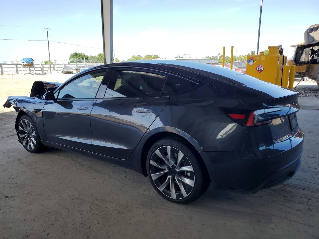2025 TESLA MODEL 3