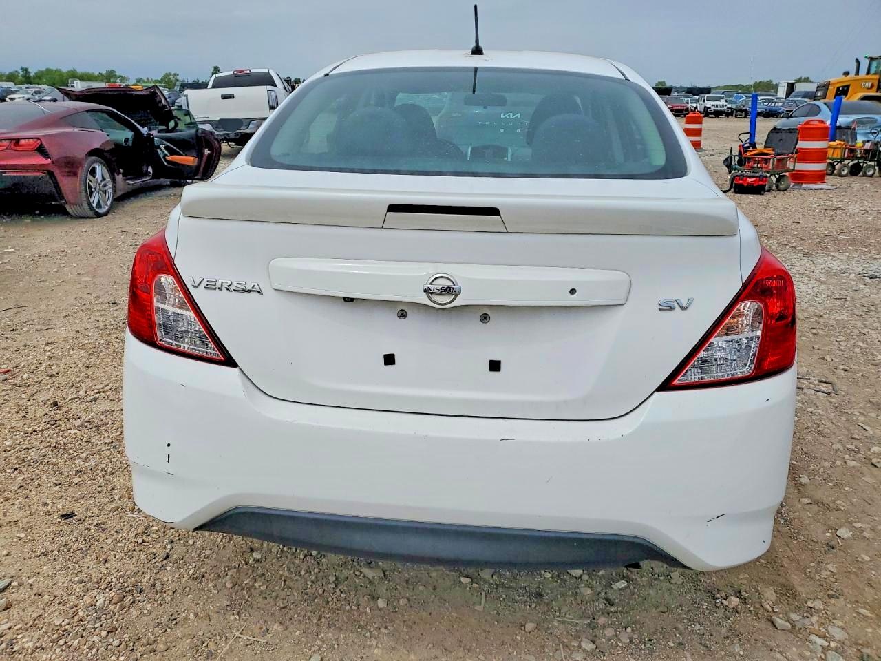 2019 NISSAN VERSA