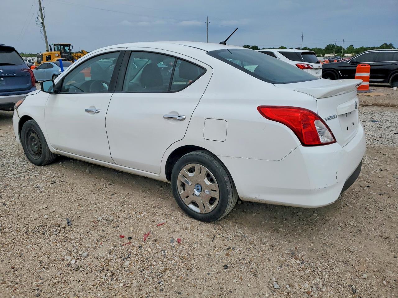 2019 NISSAN VERSA