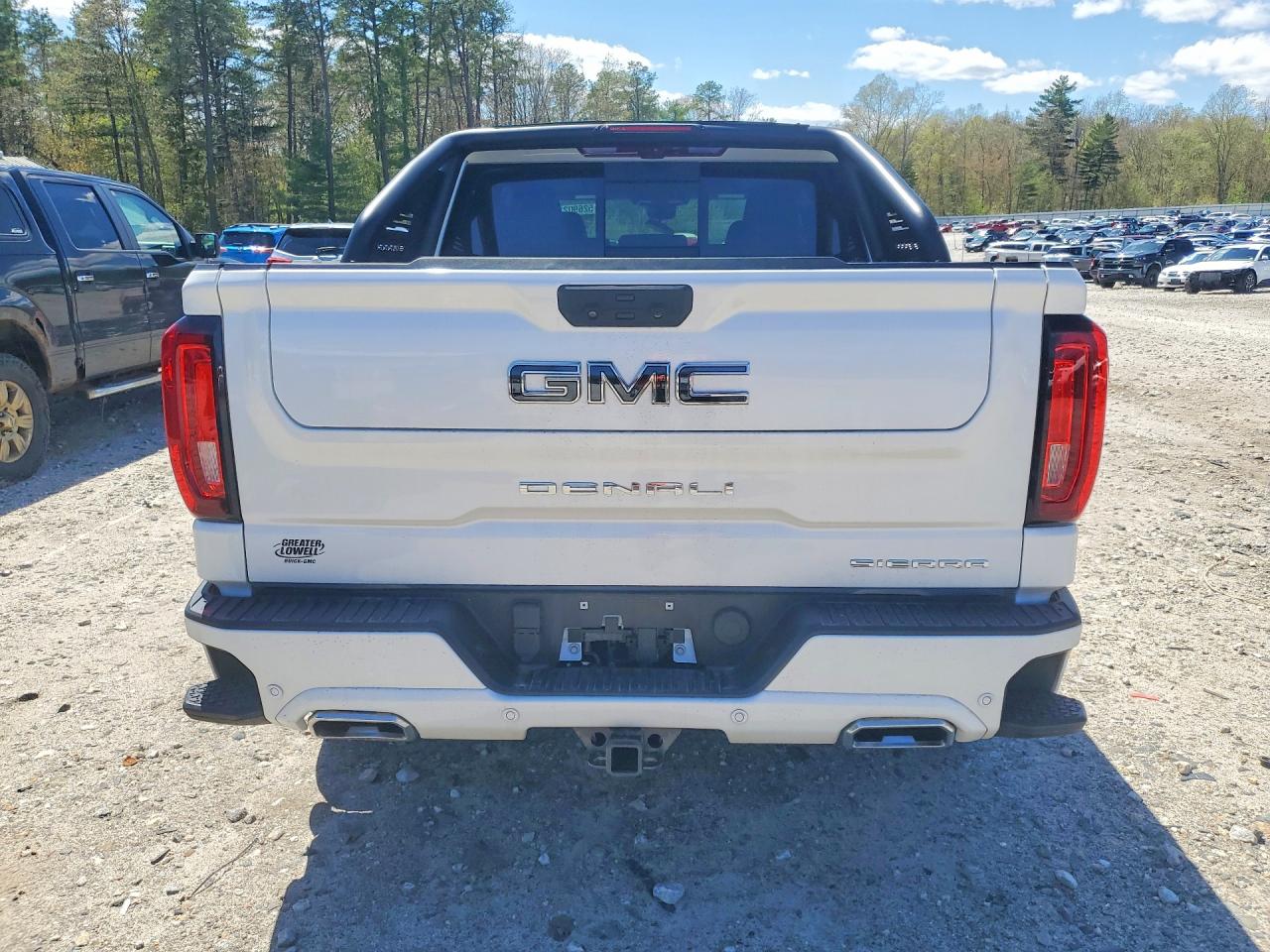 2023 GMC SIERRA