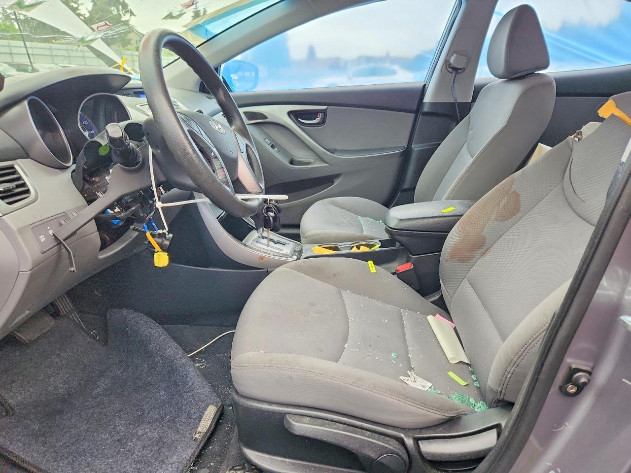 2013 HYUNDAI ELANTRA