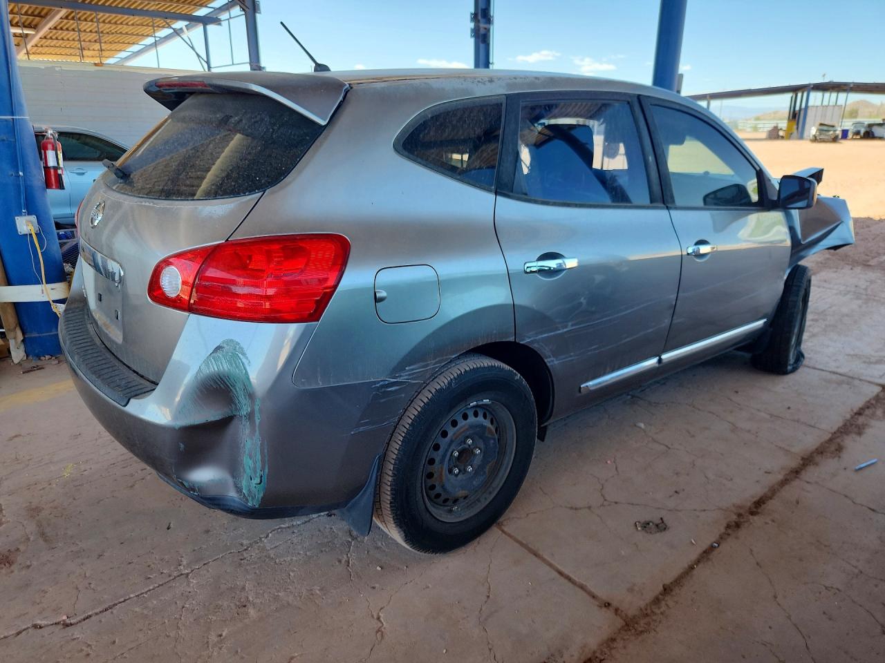 2011 NISSAN ROGUE