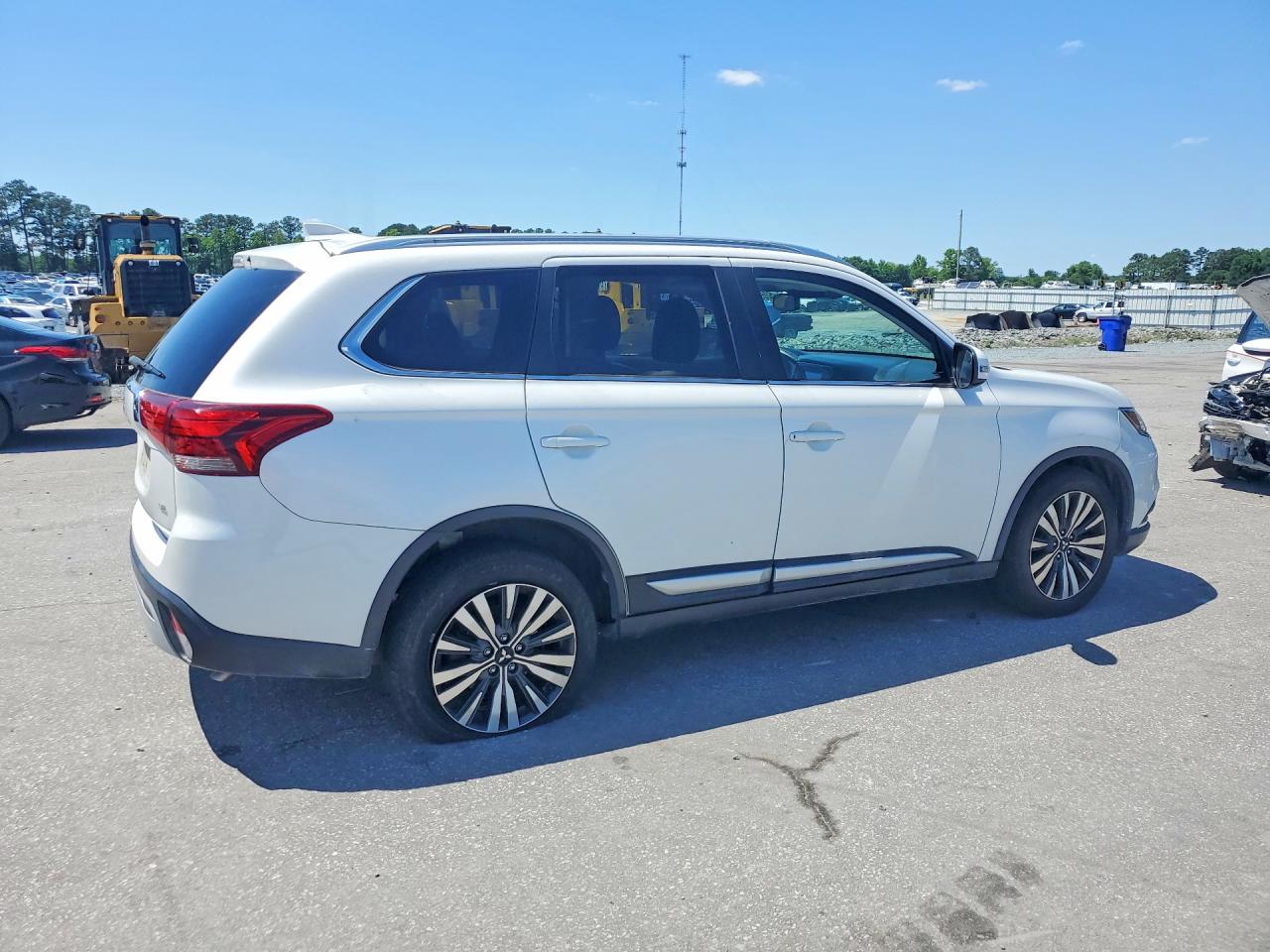 2020 MITSUBISHI OUTLANDER