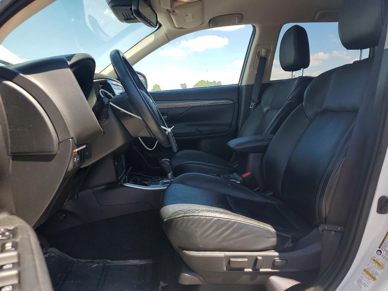 2020 MITSUBISHI OUTLANDER