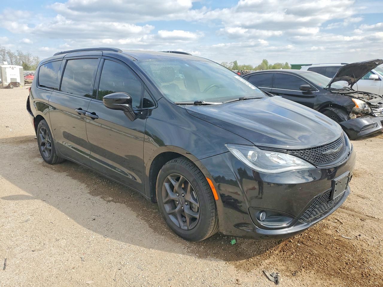 2018 CHRYSLER PACIFICA