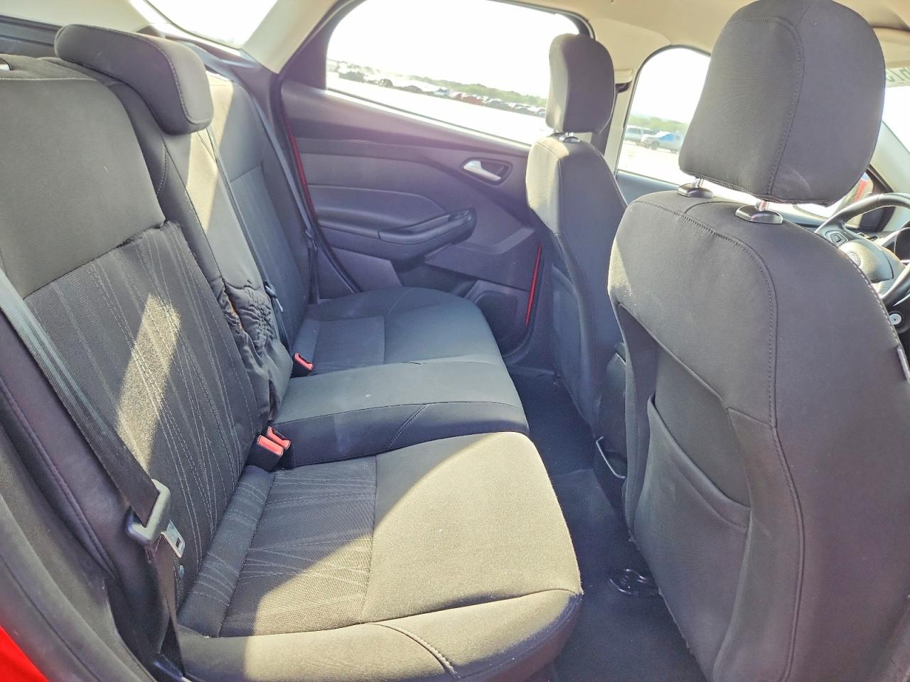 2015 FORD FOCUS