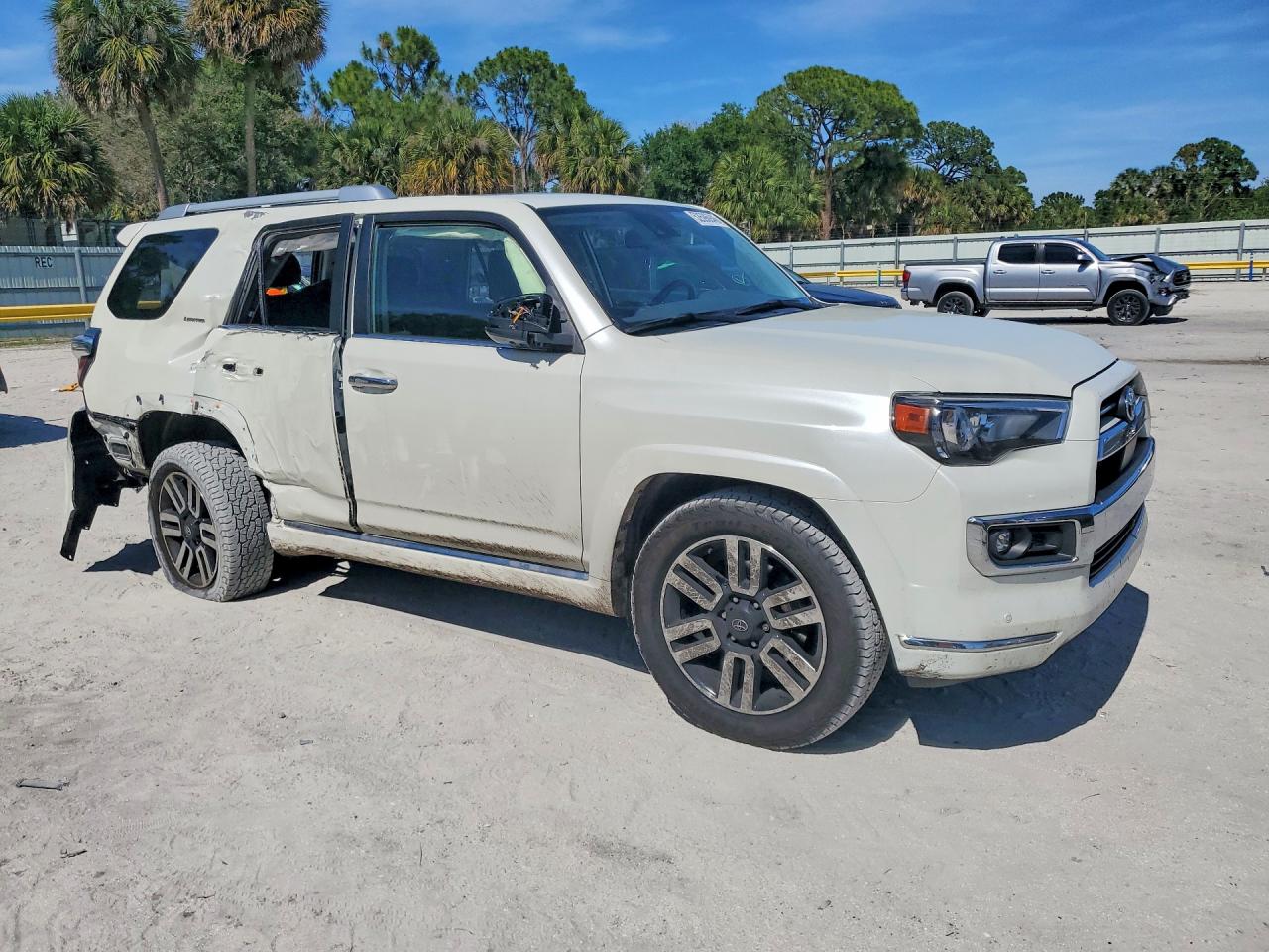 2023 TOYOTA 4RUNNER