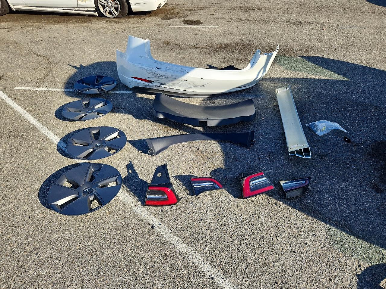 2023 TESLA MODEL 3