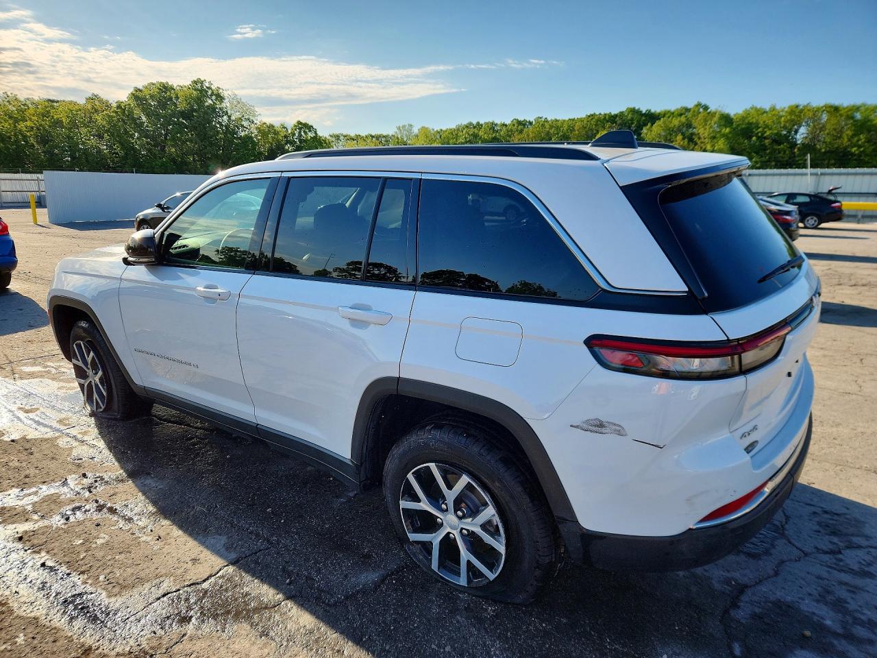2025 JEEP CHEROKEE