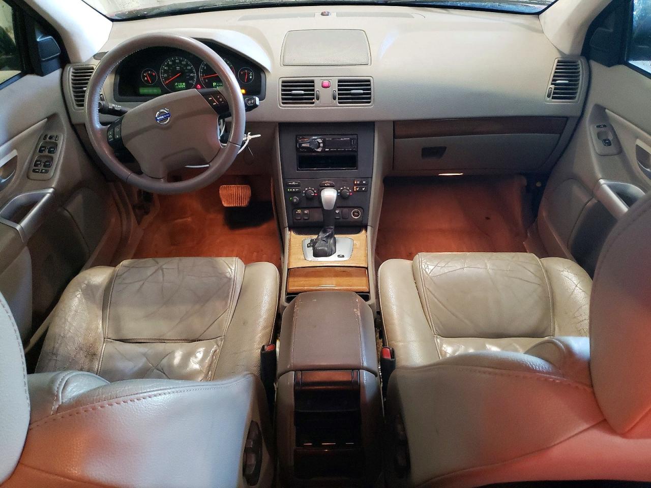 2004 VOLVO XC90