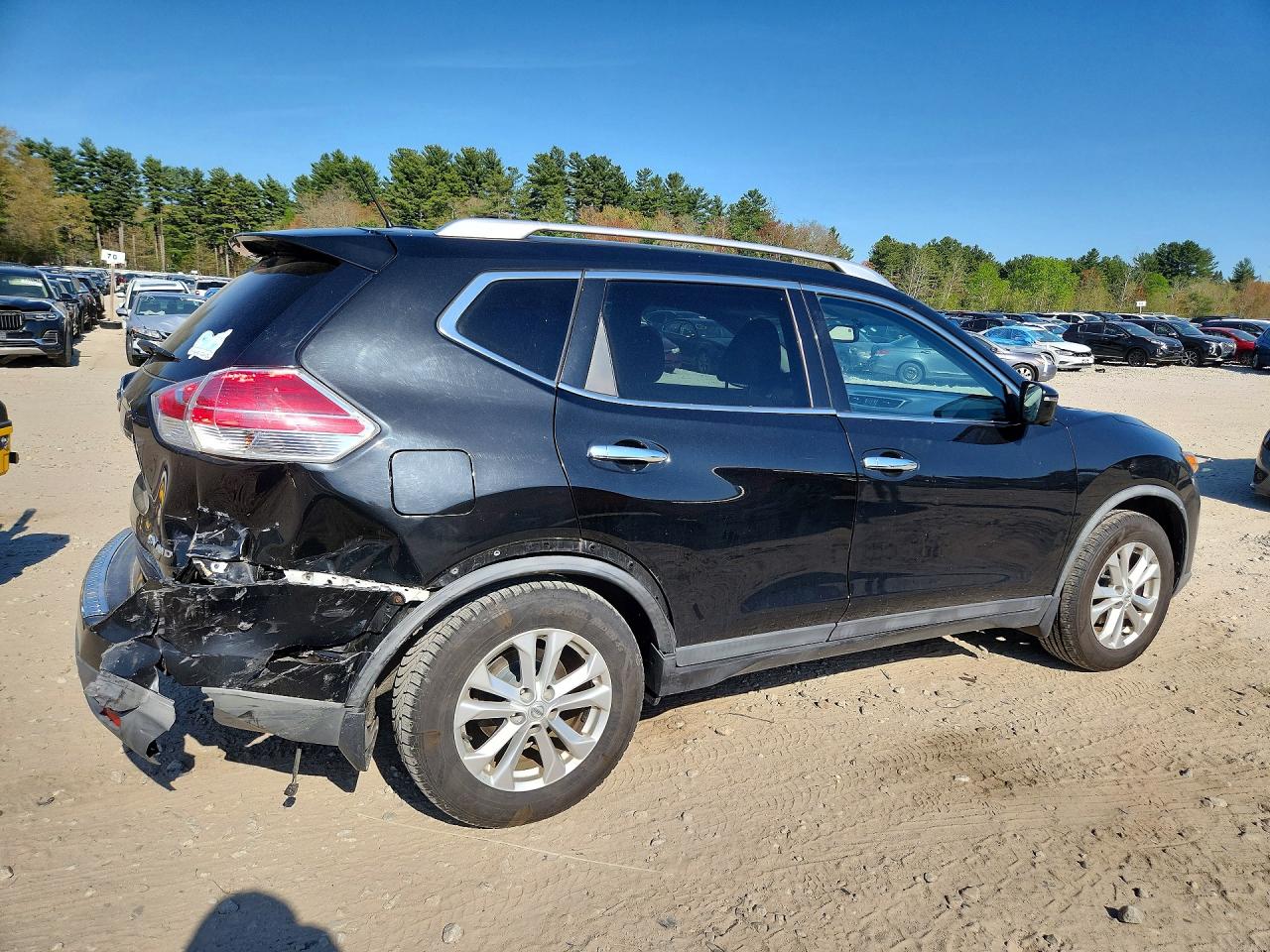 2016 NISSAN ROGUE