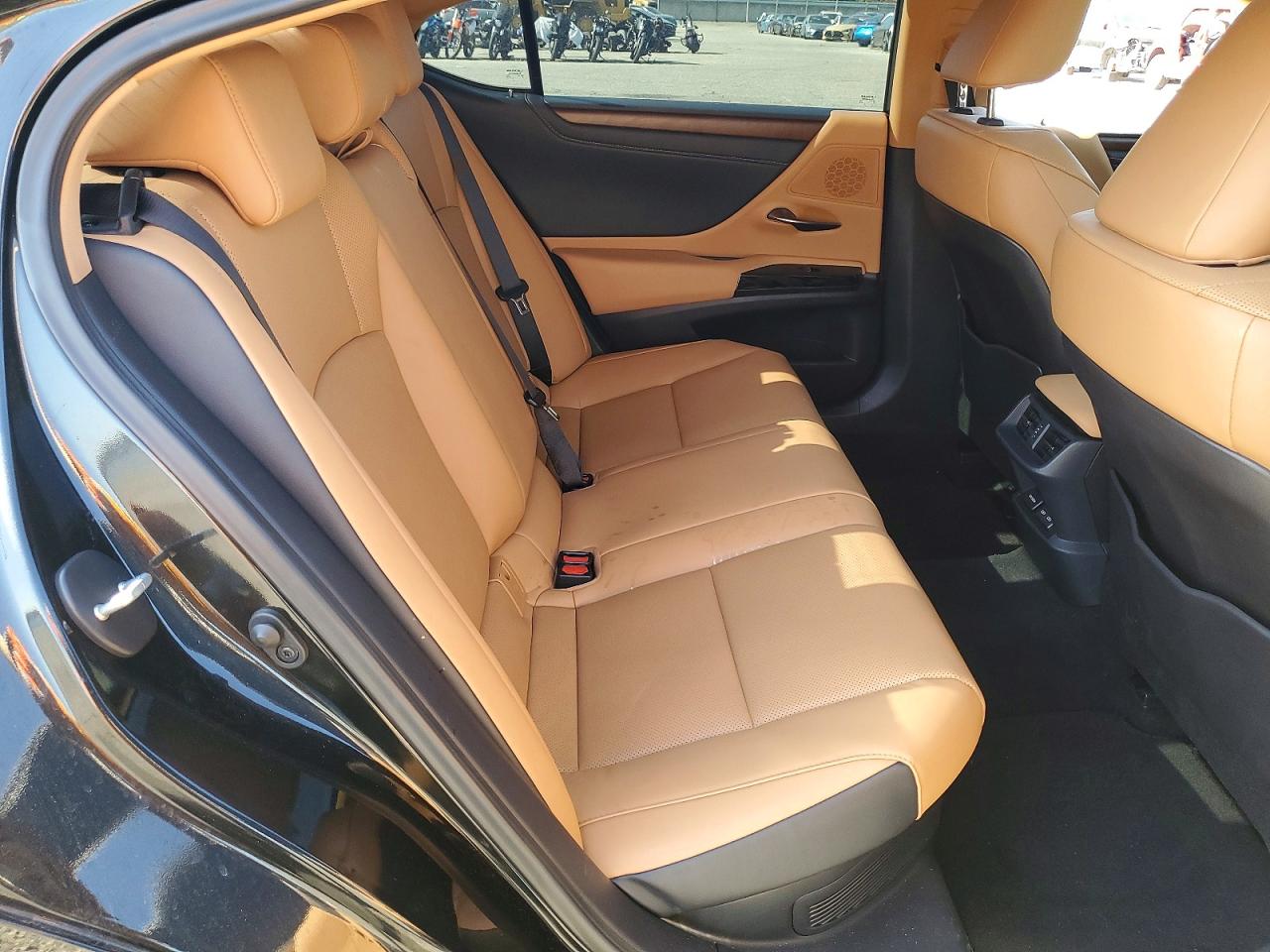 2025 LEXUS ES 300H BA