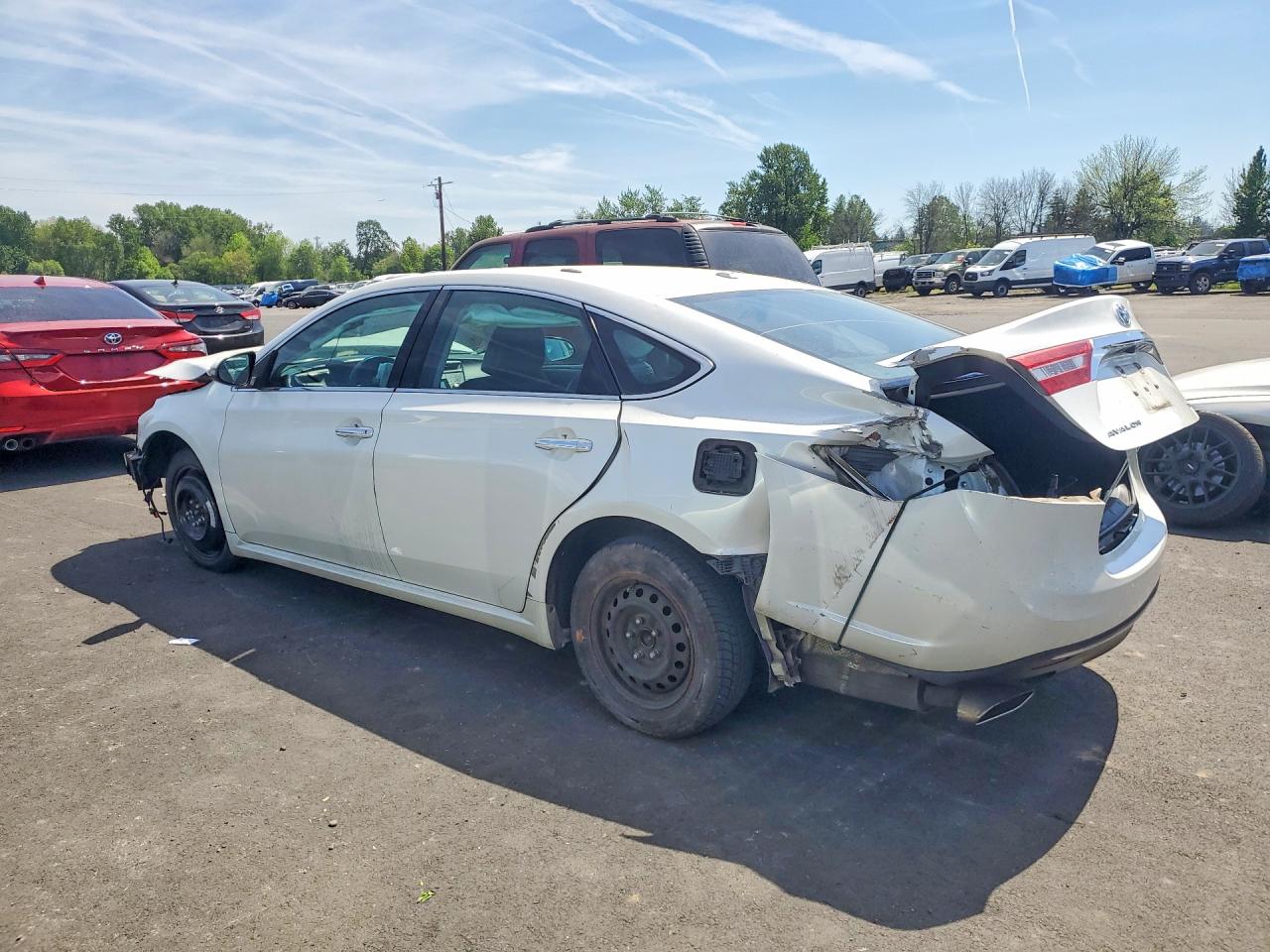2016 TOYOTA AVALON