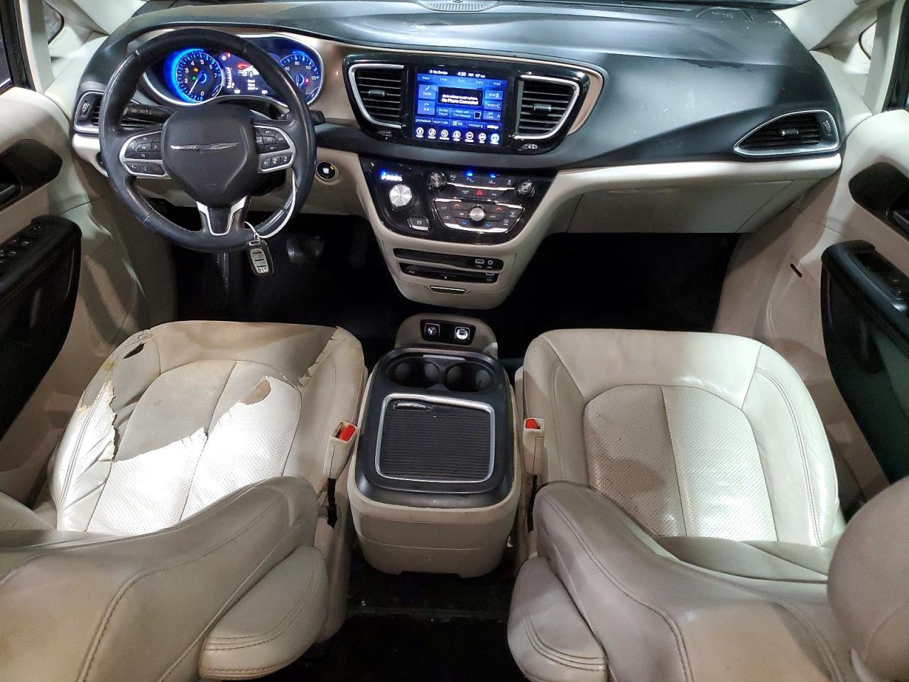 2017 CHRYSLER PACIFICA