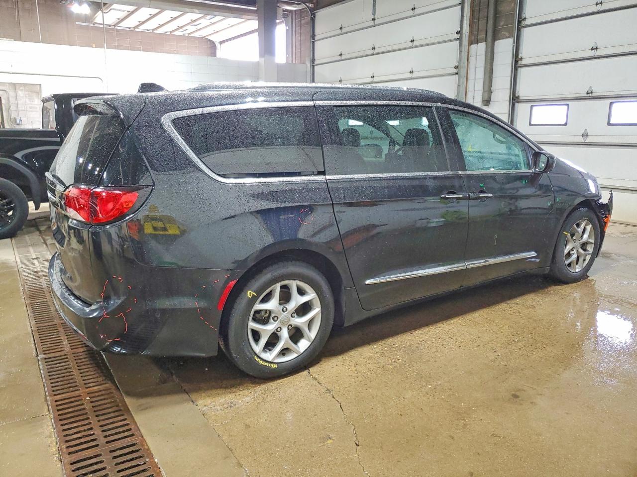 2017 CHRYSLER PACIFICA
