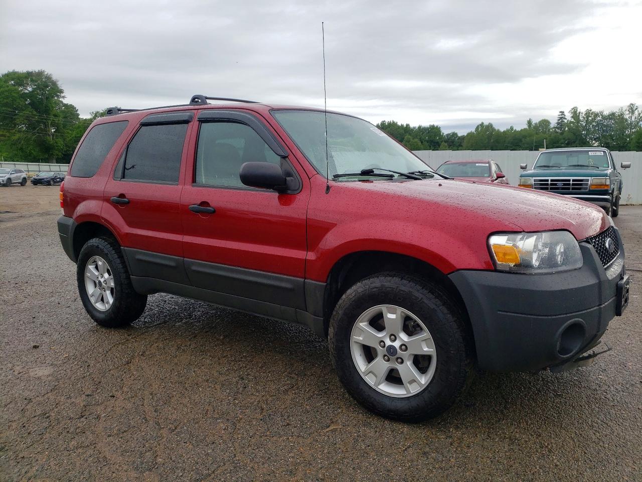 2005 FORD ESCAPE