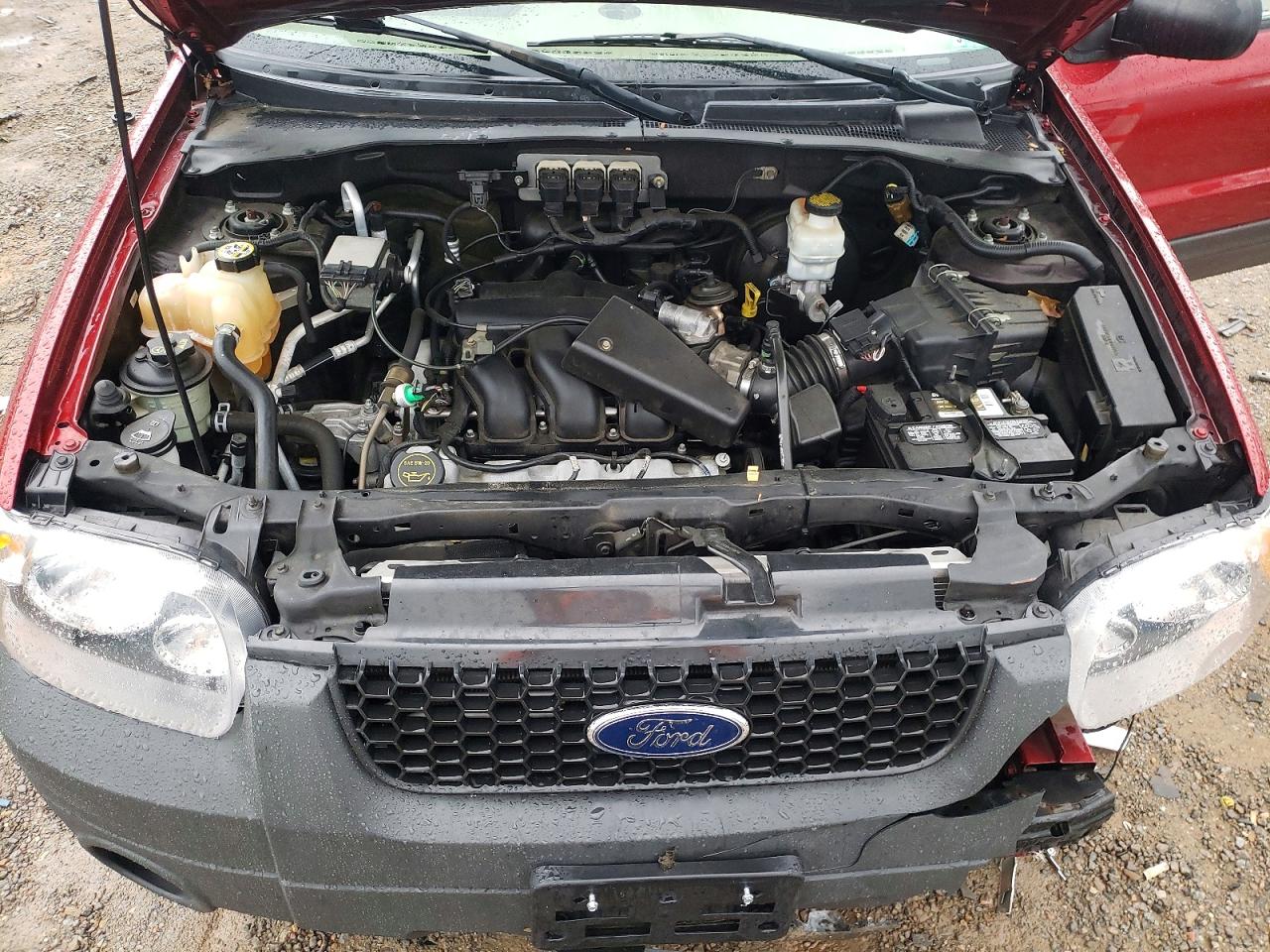 2005 FORD ESCAPE