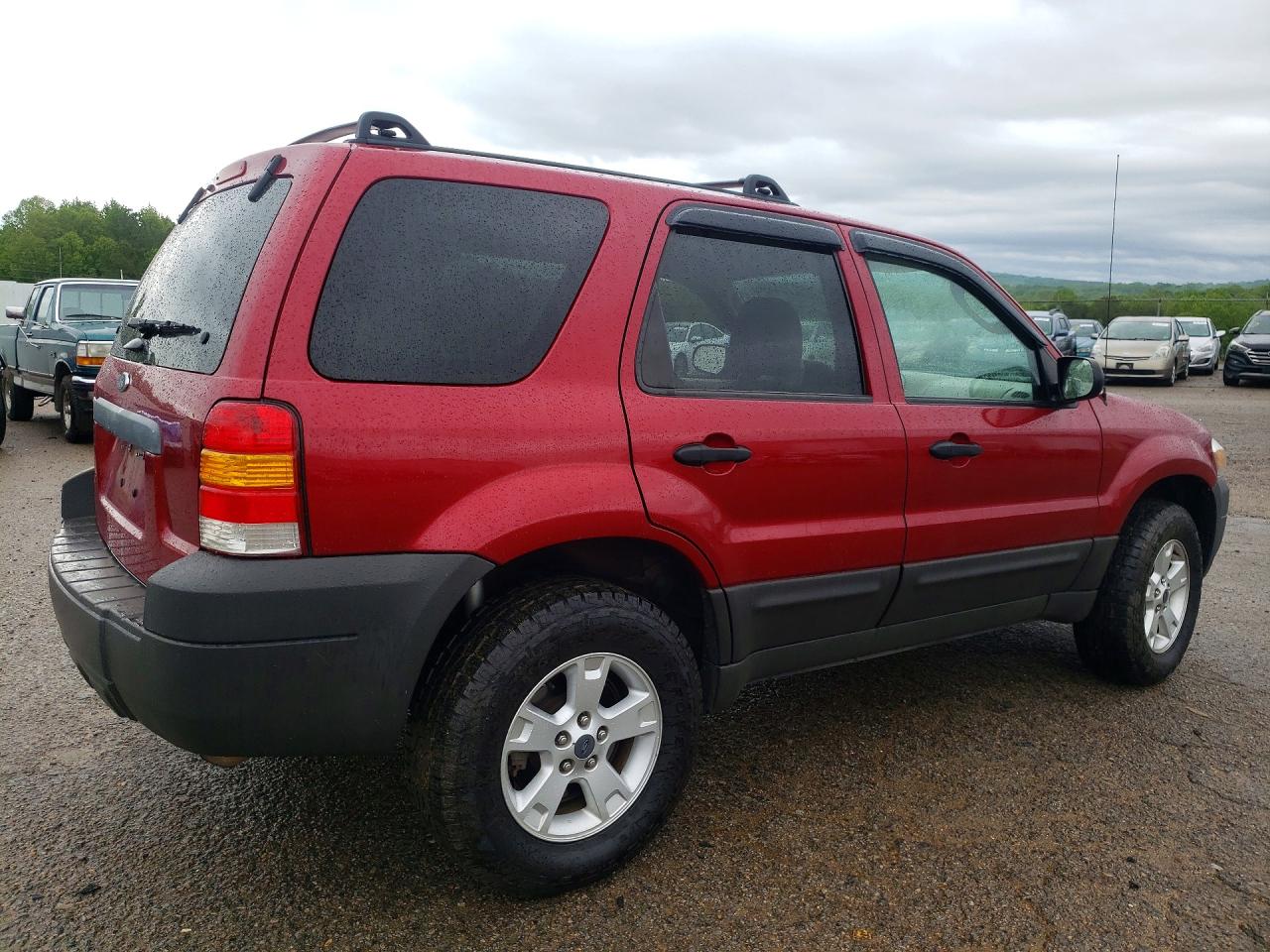 2005 FORD ESCAPE