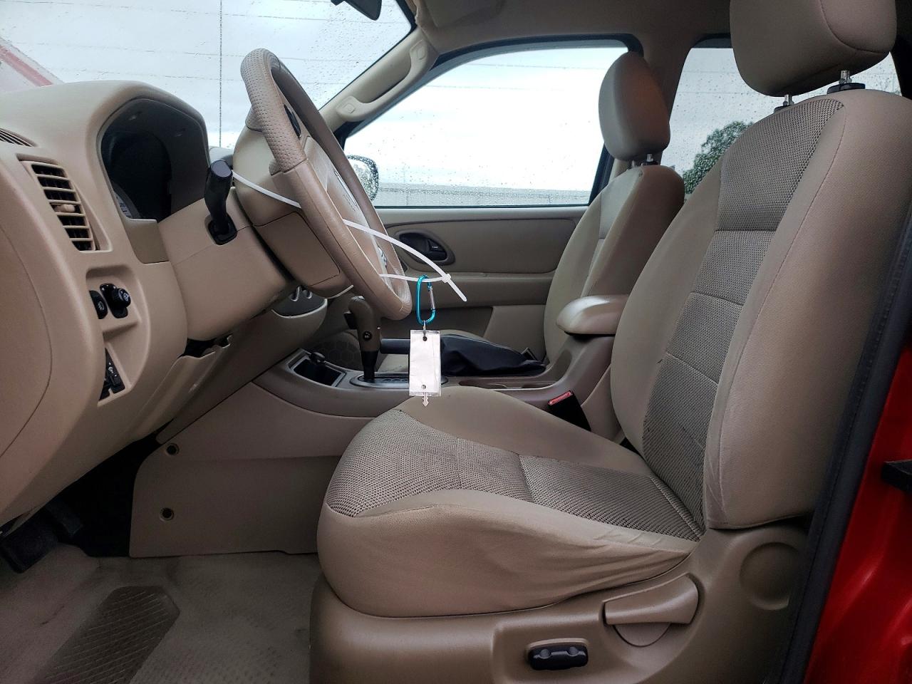 2005 FORD ESCAPE
