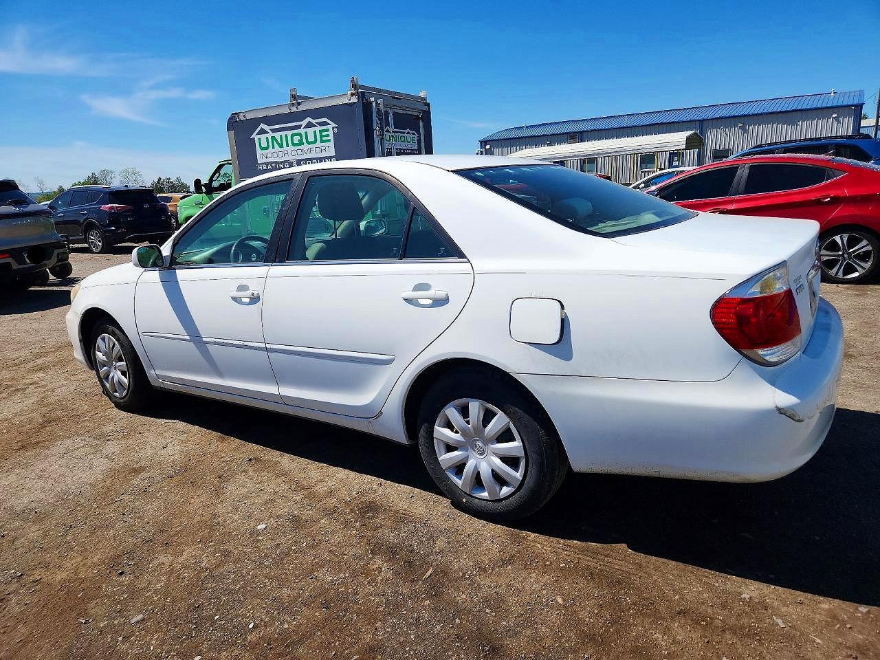 2005 TOYOTA CAMRY
