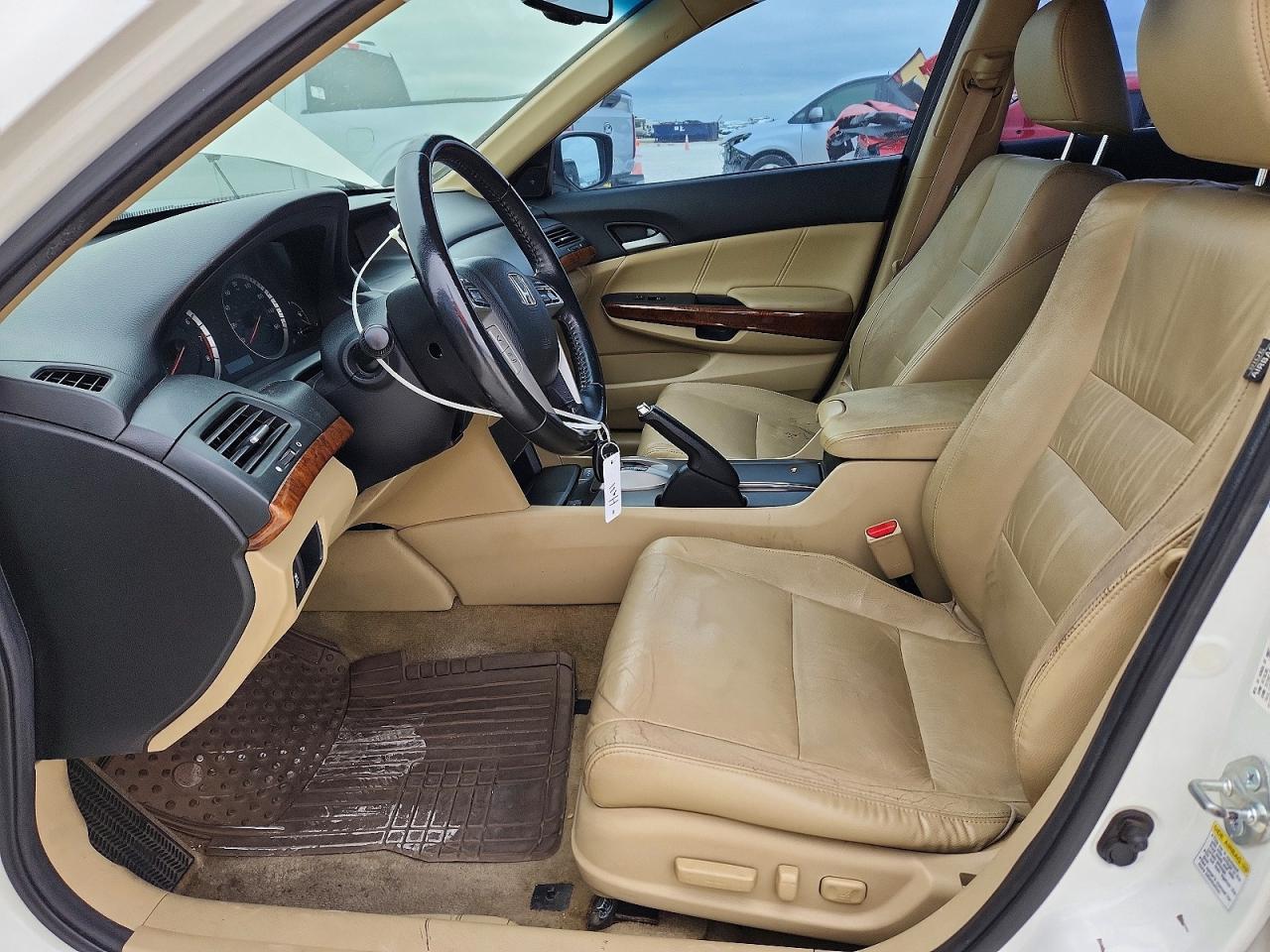 2011 HONDA ACCORD
