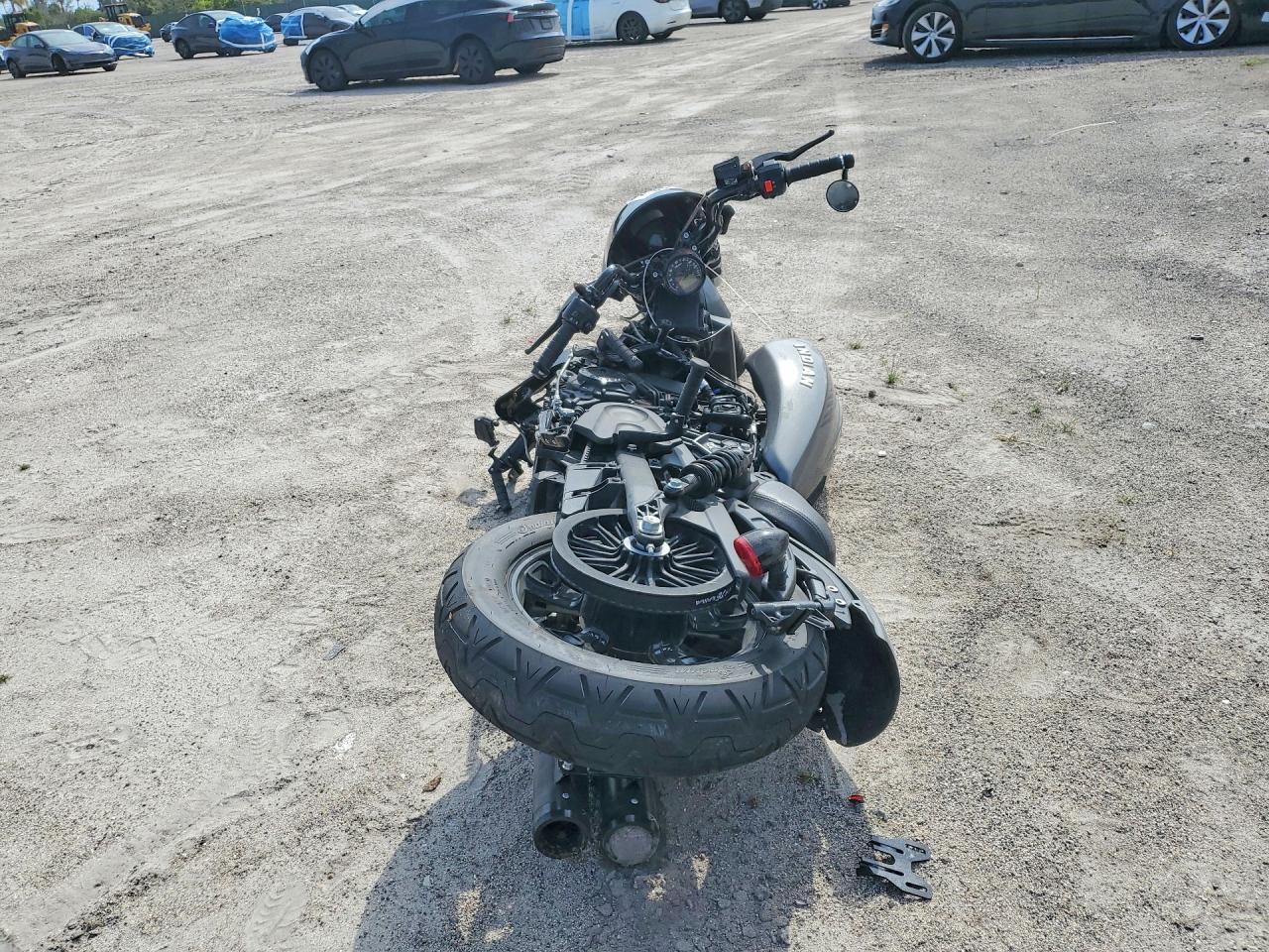 2021 INDIAN MOTORCYCLE CO. MOTORCYCLE