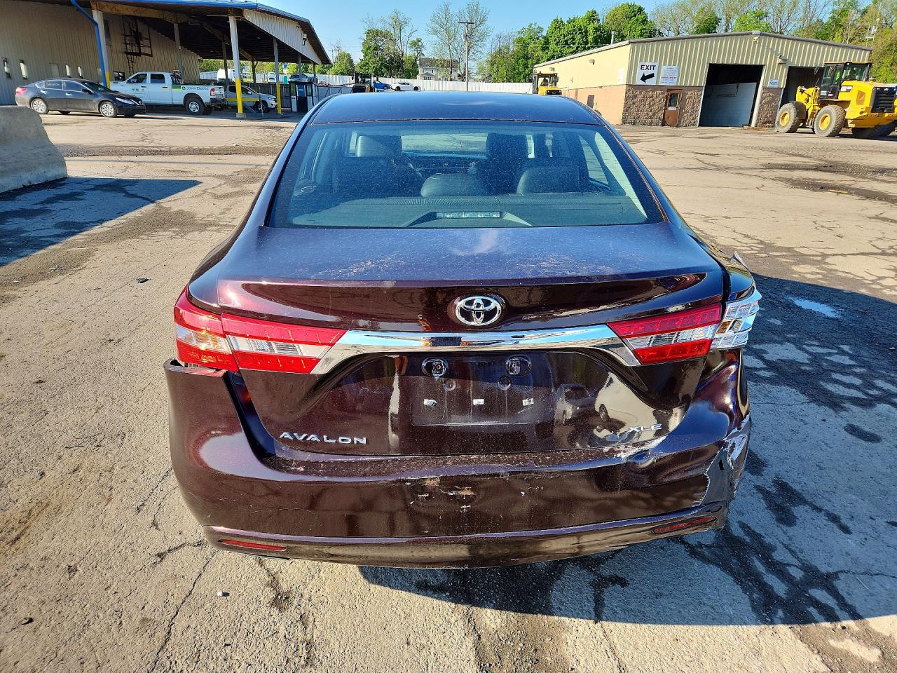 2013 TOYOTA AVALON