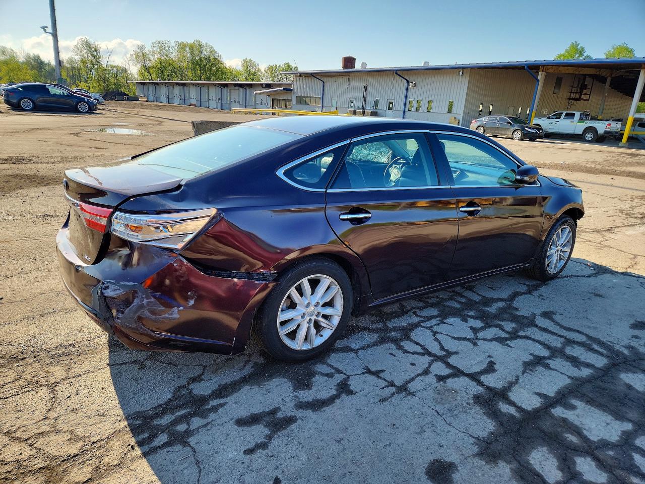 2013 TOYOTA AVALON