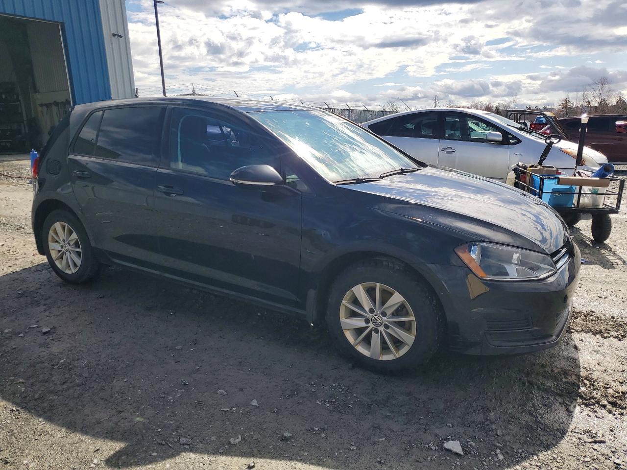 2017 VOLKSWAGEN GOLF