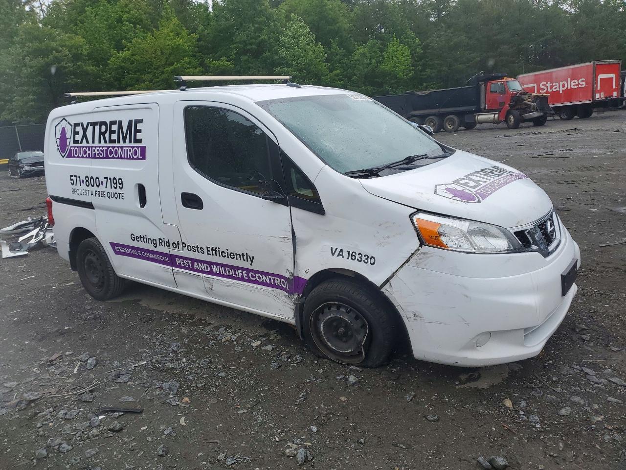 2017 NISSAN NV