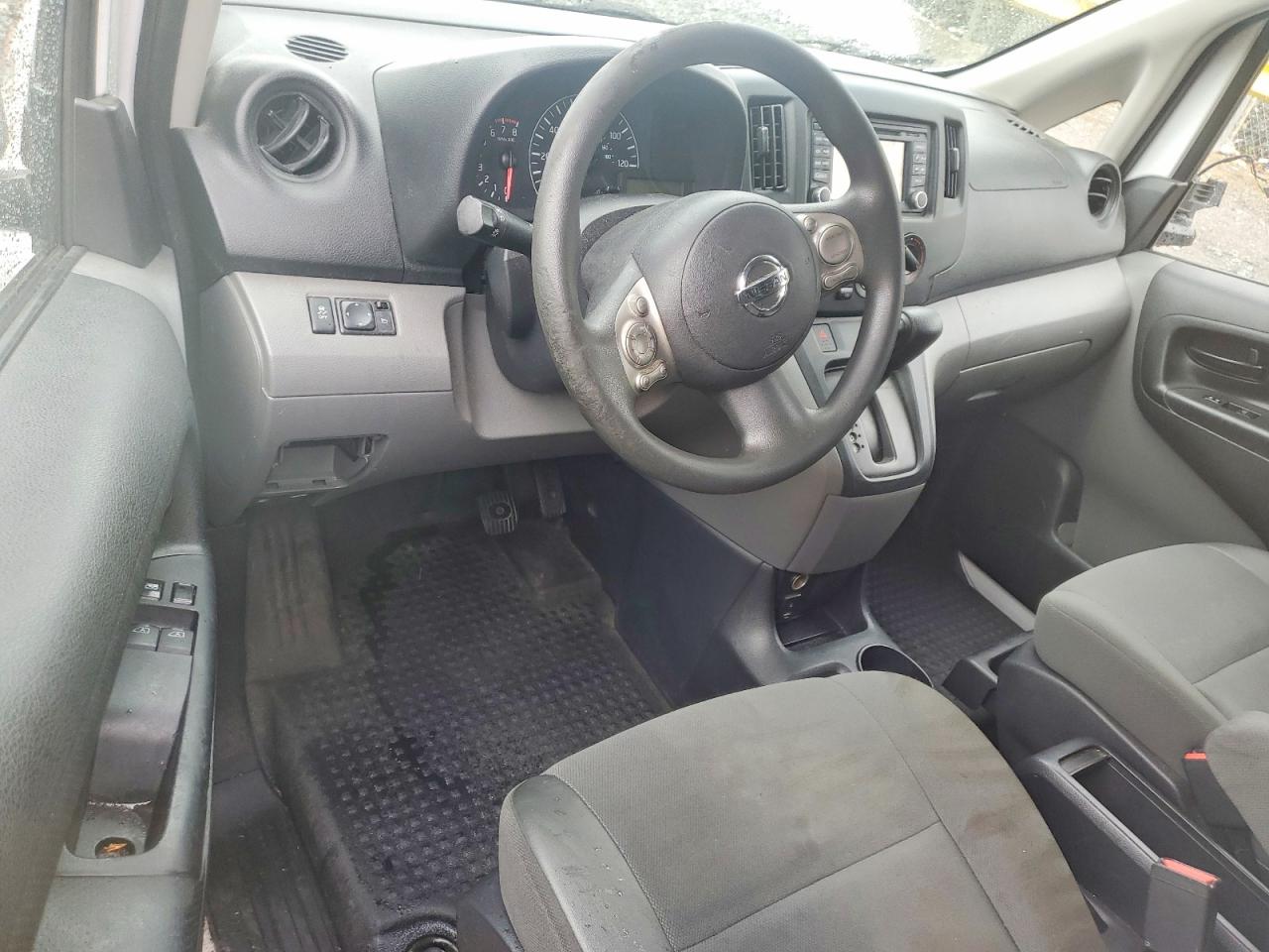2017 NISSAN NV