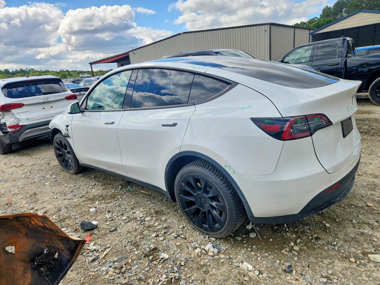 2023 TESLA MODEL Y