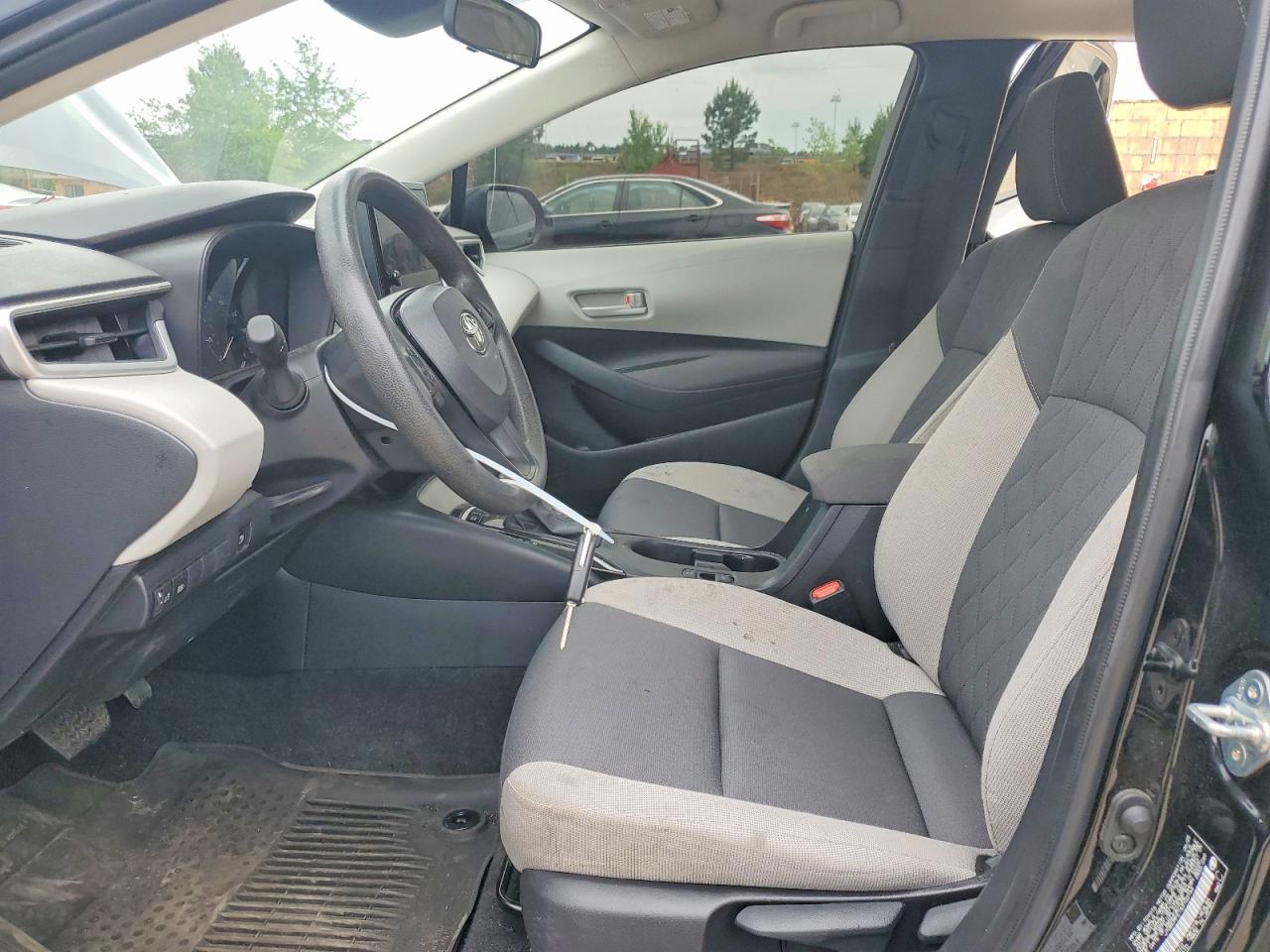 2025 TOYOTA COROLLA