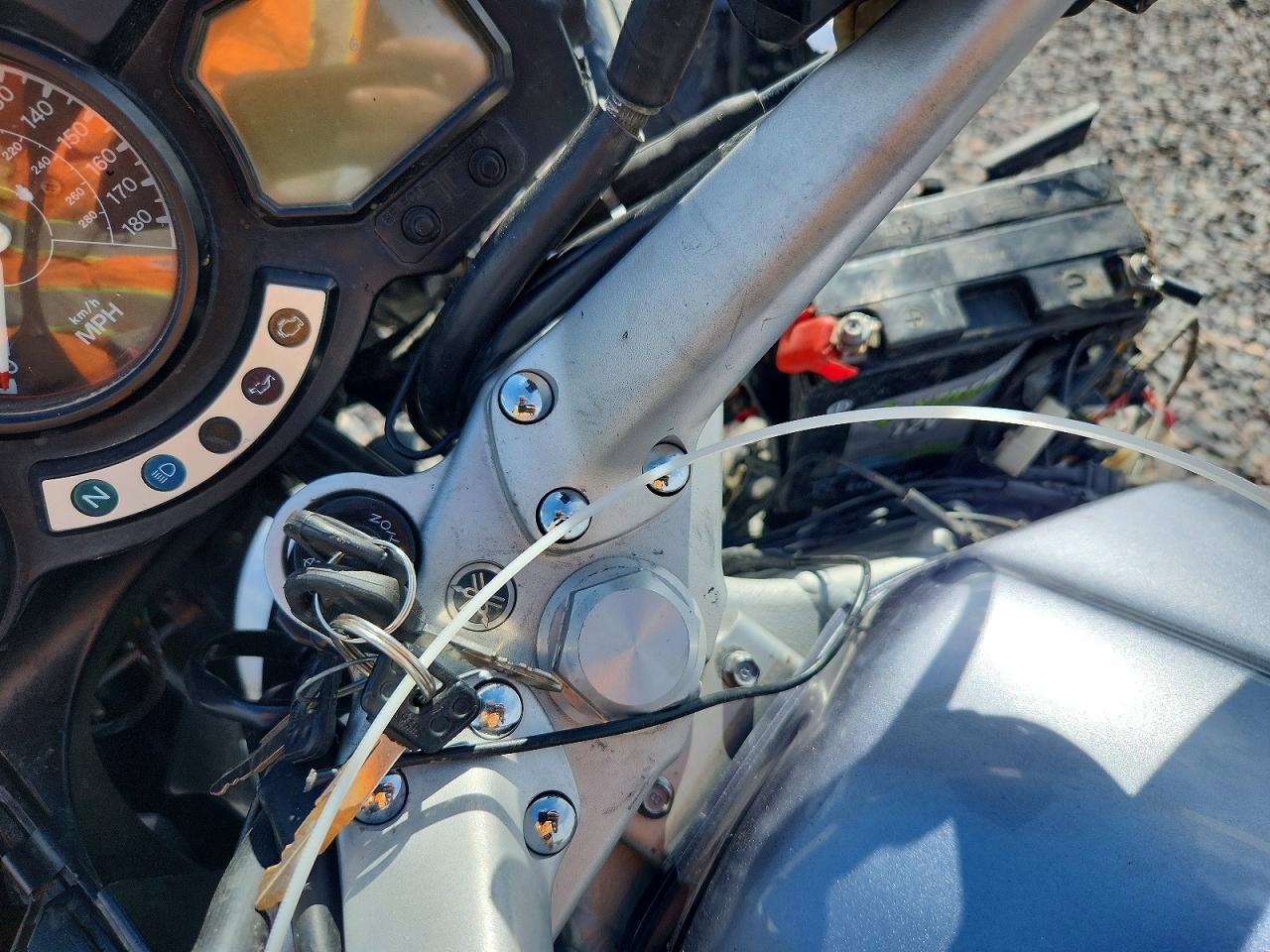 2004 YAMA FJR1300