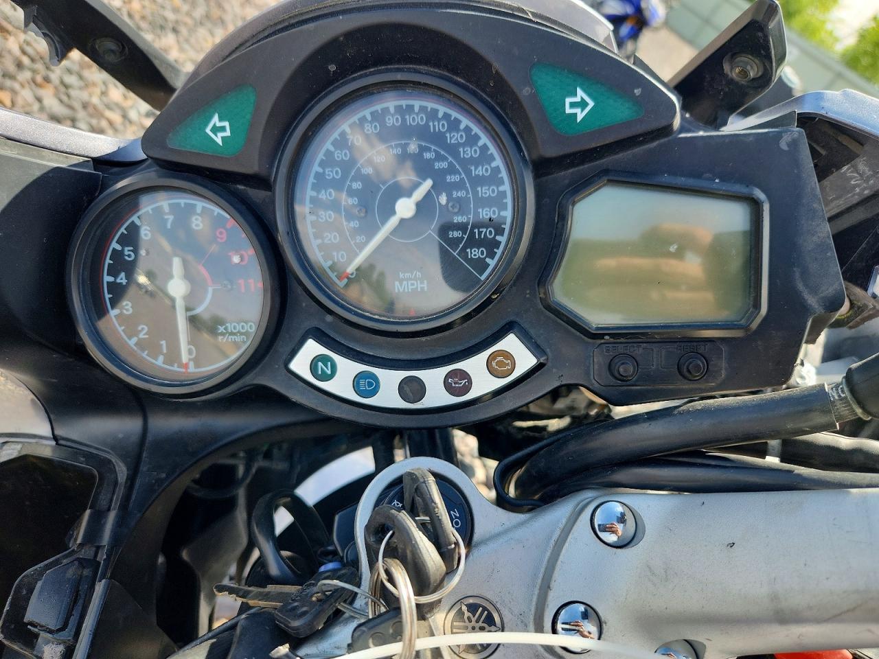 2004 YAMA FJR1300
