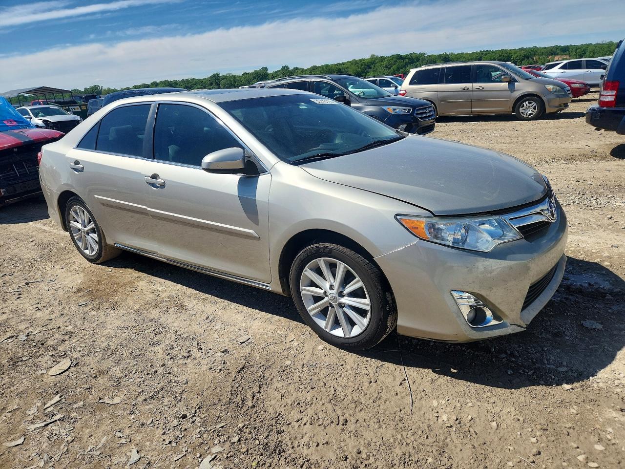 2013 TOYOTA CAMRY