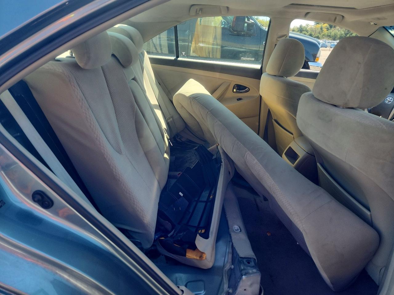 2010 TOYOTA CAMRY