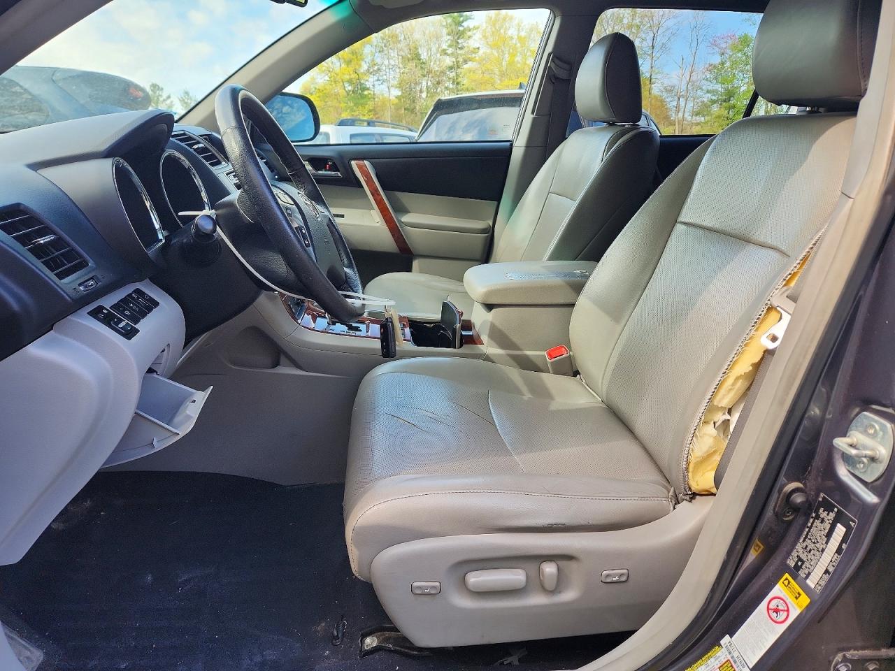 2013 TOYOTA HIGHLANDER