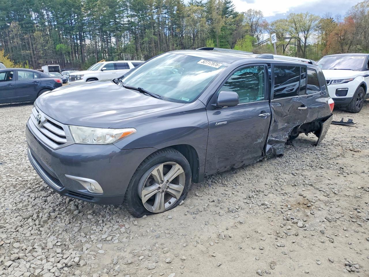 2013 TOYOTA HIGHLANDER