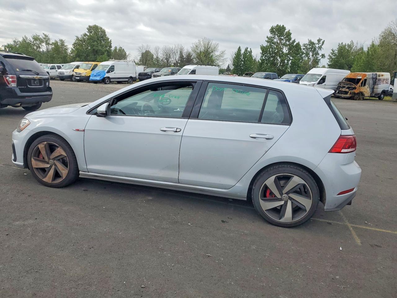 2019 VOLKSWAGEN GTI
