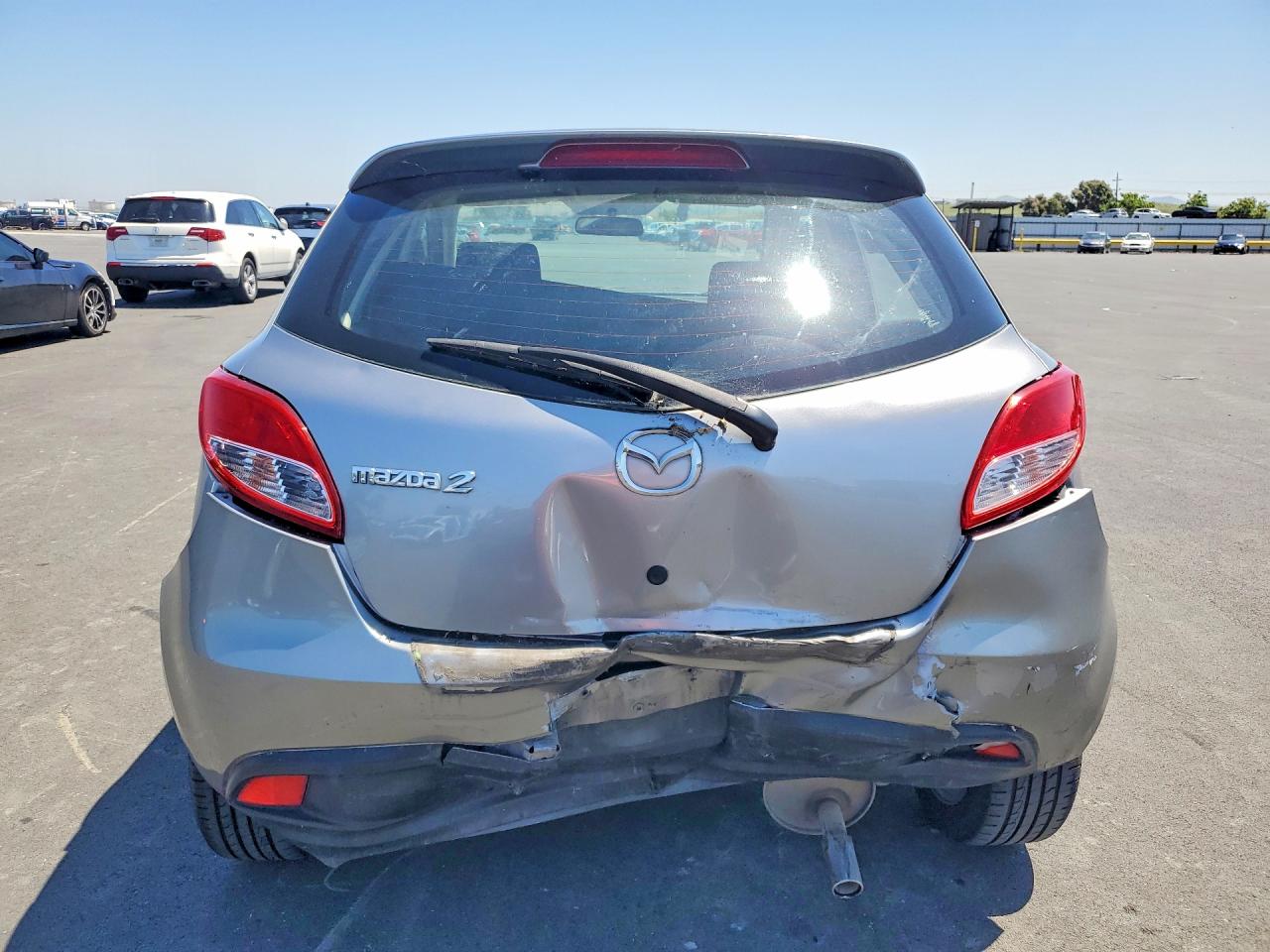 2012 MAZDA 2