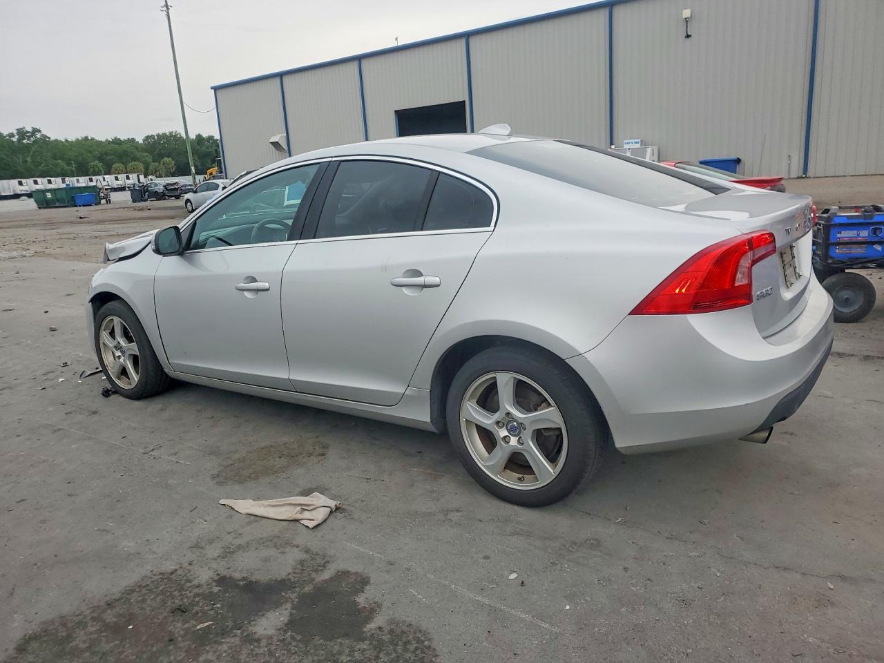 2012 VOLVO S60