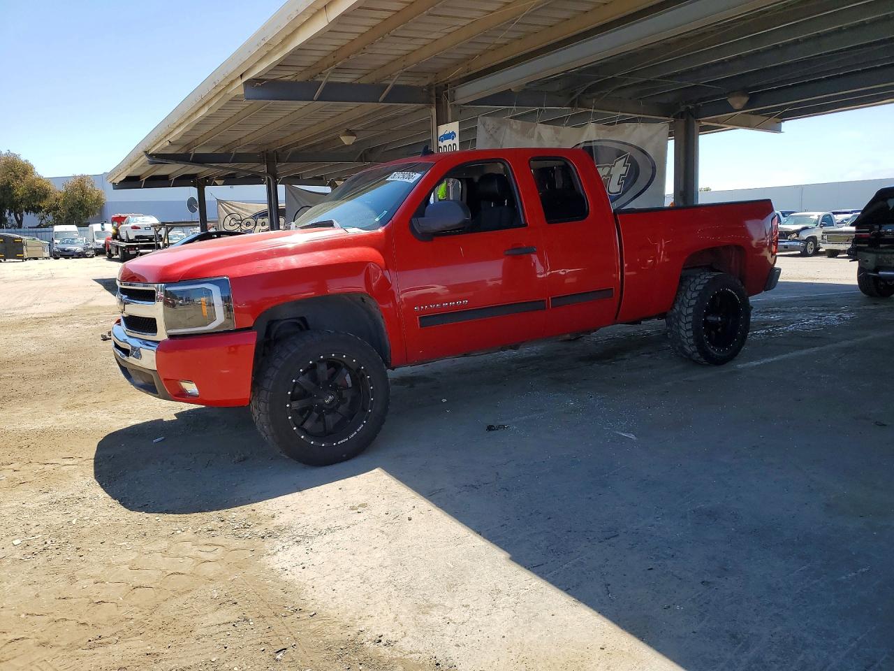2011 CHEVROLET SILVERADO