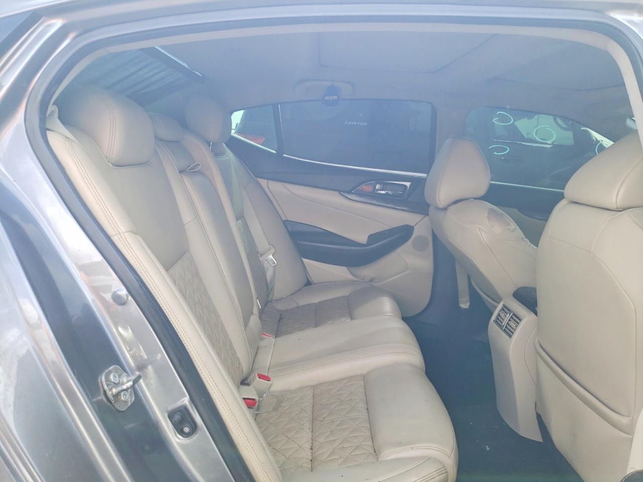 2016 NISSAN MAXIMA